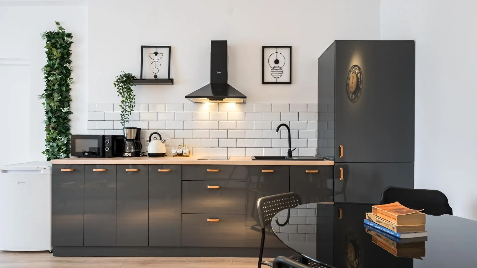 Old Town - City Center - Esiko By Mrg Apartments Бухарест