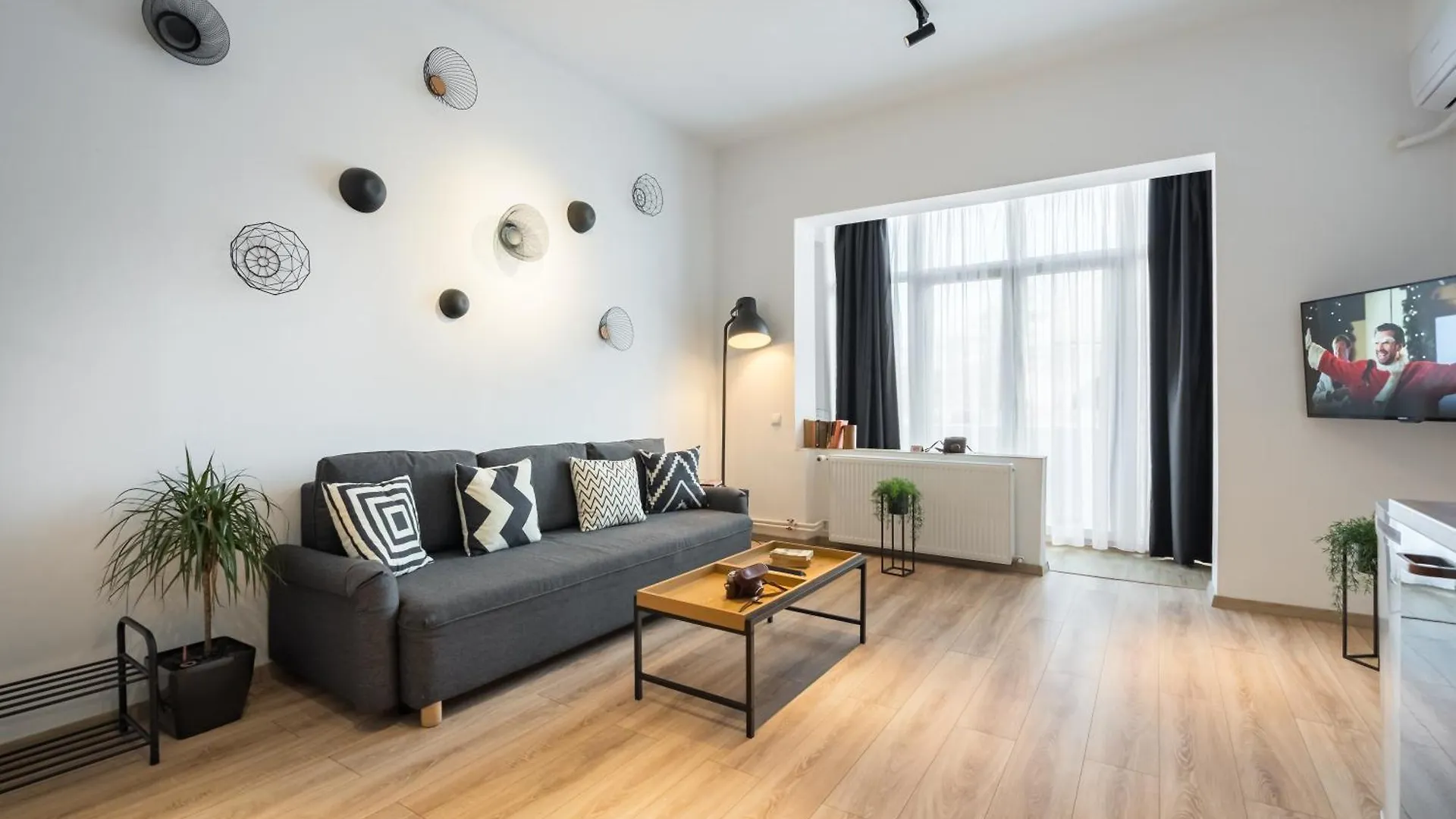Old Town - City Center - Esiko By Mrg Apartments بوخارست